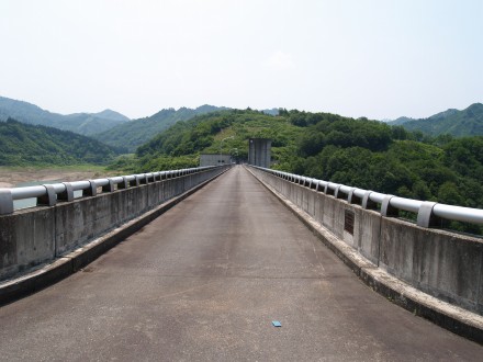 破間川ダム