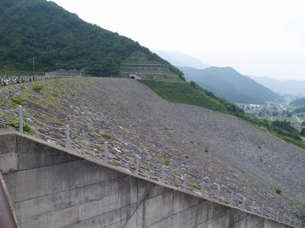 三国川ダム