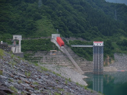 三国川ダム