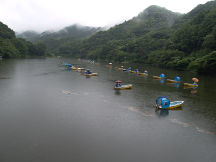 間瀬湖は